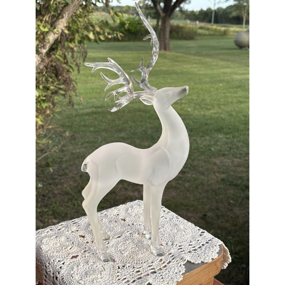 VTG Christmas Around The World Frosted Clear Acrylic Reindeer Buck Figurine 12"
